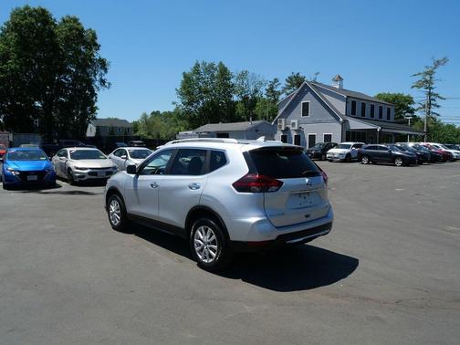 Brilliant Silver Metallic 2019 Nissan Rogue SV