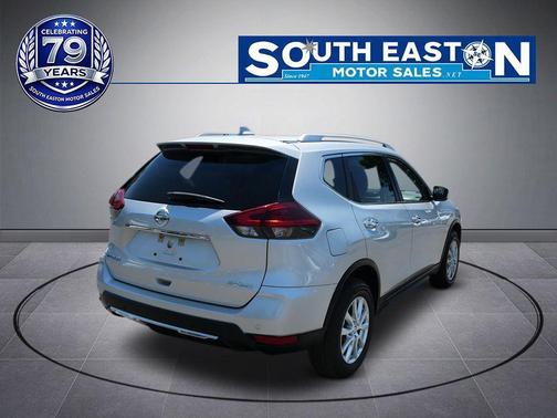 Brilliant Silver Metallic 2019 Nissan Rogue SV