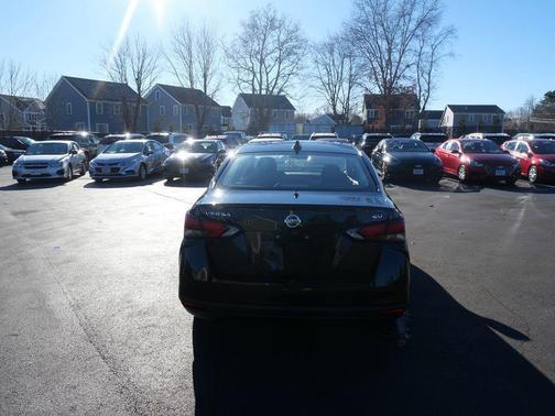 2021 Nissan Versa 1.6 SV