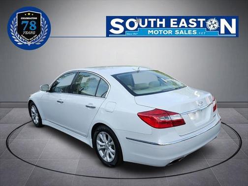 2013 Hyundai Genesis 3.8