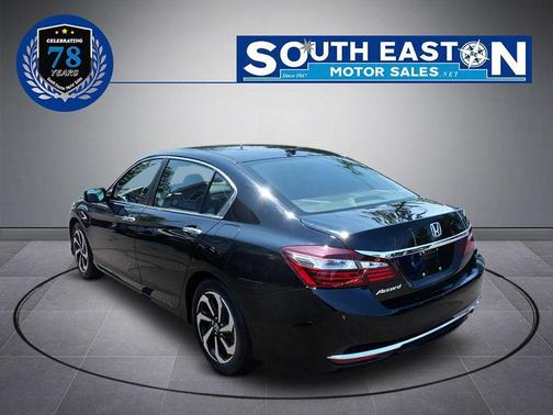 2017 Honda Accord EX-L w/Navigation & Honda Sensing