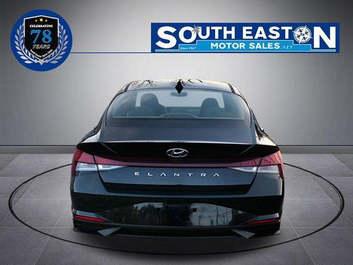 2021 Hyundai ELANTRA SE