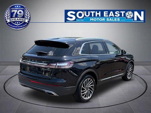 Infinite Black Metallic 2019 Lincoln Nautilus Reserve