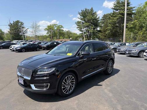 Infinite Black Metallic 2019 Lincoln Nautilus Reserve