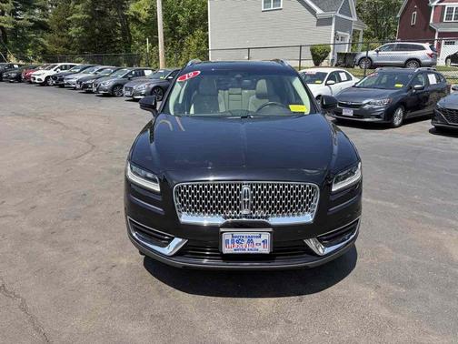 Infinite Black Metallic 2019 Lincoln Nautilus Reserve