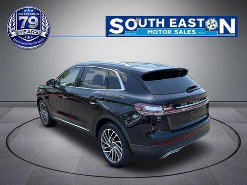 Infinite Black Metallic 2019 Lincoln Nautilus Reserve