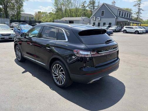Infinite Black Metallic 2019 Lincoln Nautilus Reserve