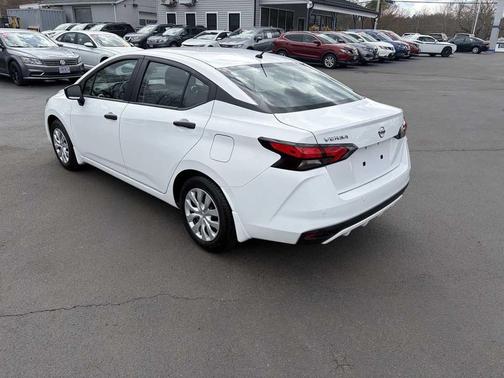 Fresh Powder 2022 Nissan Versa 1.6 S