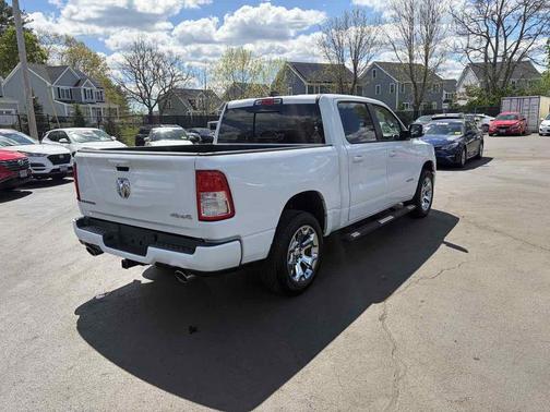 Bright White Clearcoat 2019 RAM 1500 Big Horn