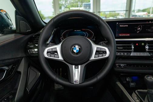 Black Sapphire Metallic 2026 BMW Z4 M40i