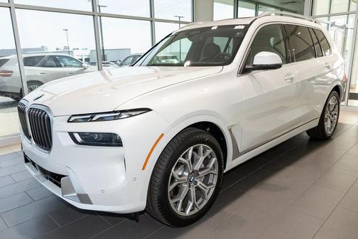 2026 BMW X7 xDrive40i