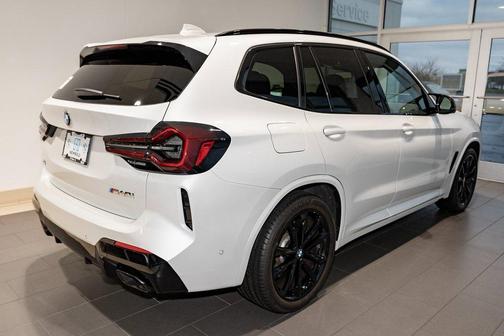 2024 BMW X3 M40i