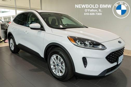 Oxford White 2020 Ford Escape SE