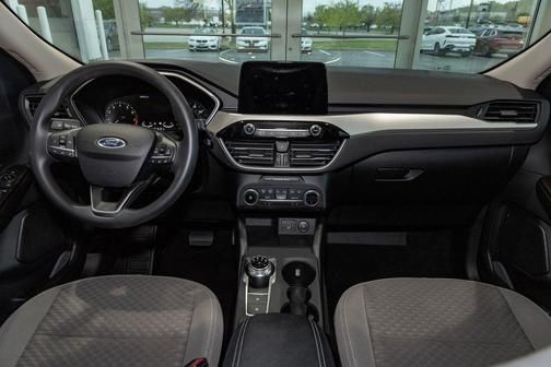 Oxford White 2020 Ford Escape SE