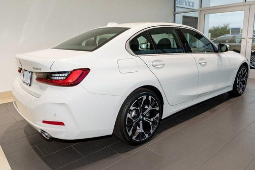 2025 BMW 330 xDrive