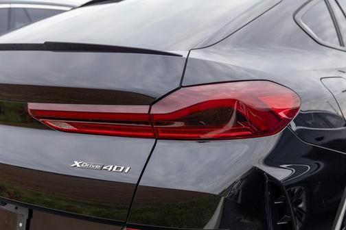 2022 BMW X6 xDrive40i