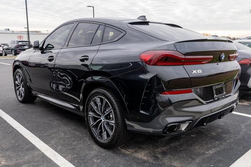 2022 BMW X6 xDrive40i