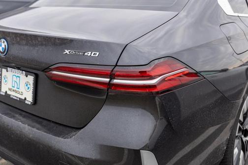 2026 BMW i5 xDrive40