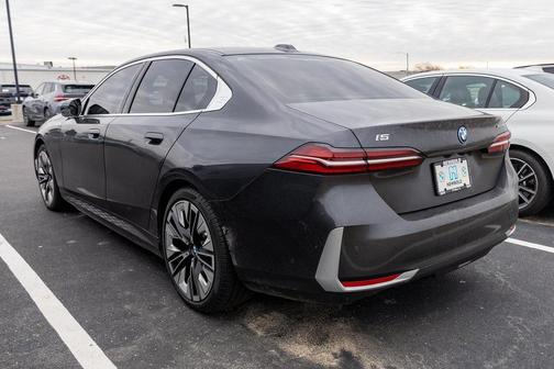 2026 BMW i5 xDrive40