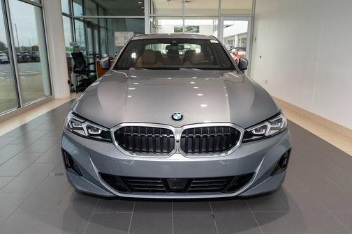 2025 BMW 330 i xDrive