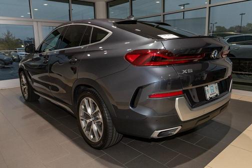 2021 BMW X6 xDrive40i
