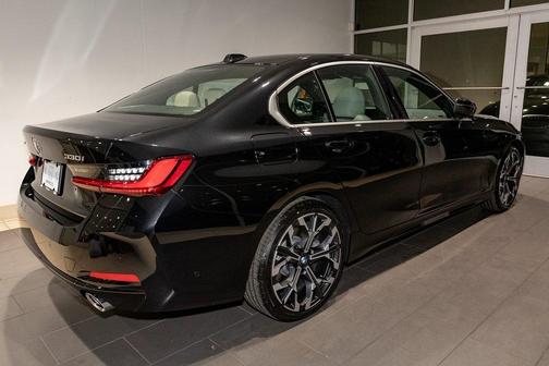 2026 BMW 330 xDrive NA