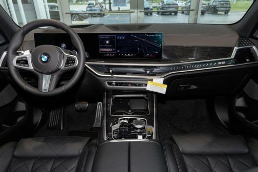 Black Sapphire Metallic 2026 BMW X5 xDrive40i
