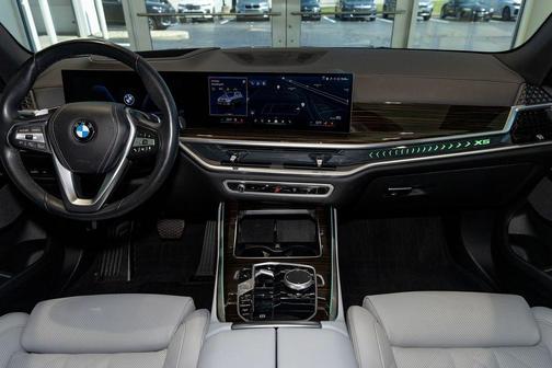 Gray Metallic 2024 BMW X5 xDrive40i