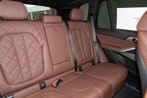 Dravit Grey Metallic 2026 BMW X5 xDrive40i