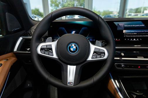 Manhattan Green Metallic 2026 BMW X5 PHEV xDrive50e