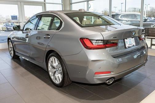 2026 BMW 330 xDrive NA