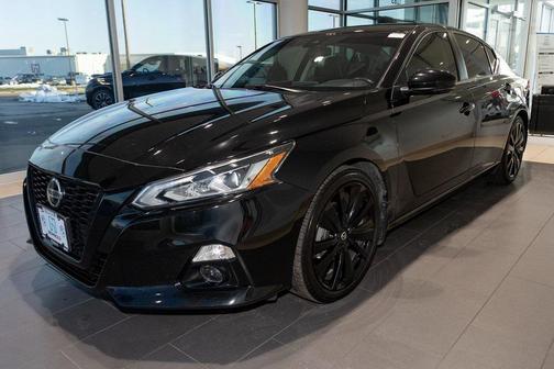 2022 Nissan Altima 2.5 SR