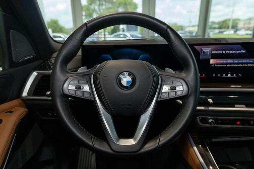 Black Sapphire Metallic 2025 BMW X5 xDrive40i