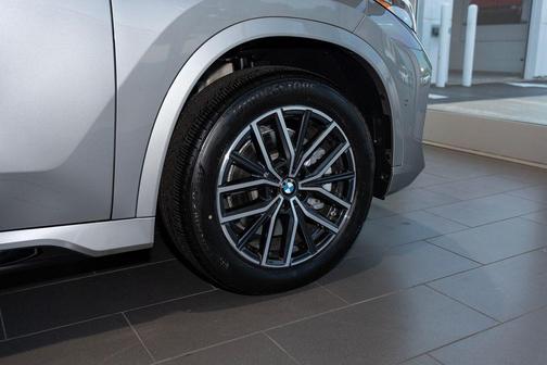 Space Silver Metallic 2026 BMW X1 xDrive28i