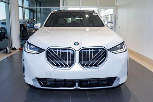 Mineral White Metallic 2026 BMW X3 30 xDrive