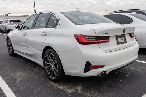 2022 BMW 330 i xDrive