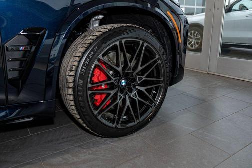 Carbon Black Metallic 2026 BMW X5 M Base
