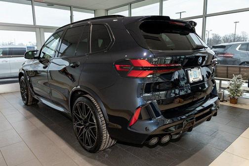 Carbon Black Metallic 2026 BMW X5 M Base