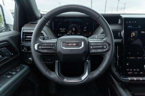 Summit White 2025 GMC Yukon 4WD AT4