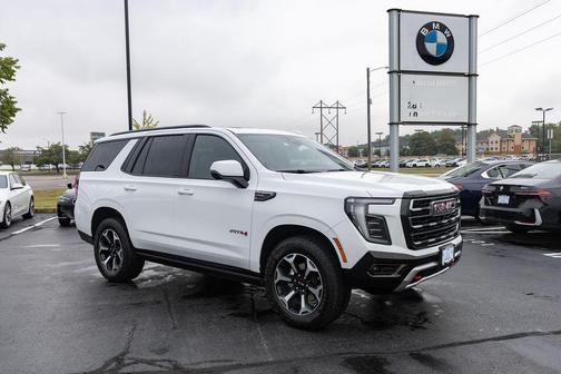 Summit White 2025 GMC Yukon 4WD AT4