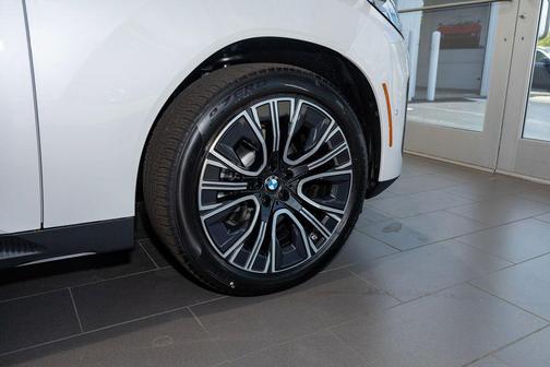 Mineral White Metallic 2026 BMW X3 30 xDrive