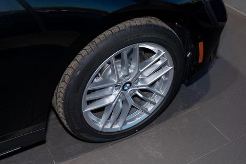 2025 BMW 530 i xDrive