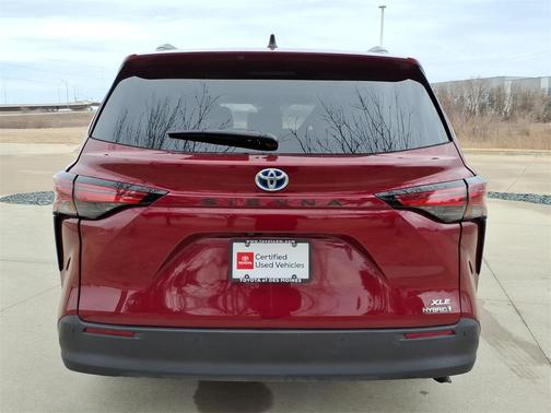 2022 Toyota Sienna XLE