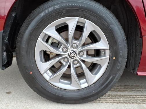 2022 Toyota Sienna XLE