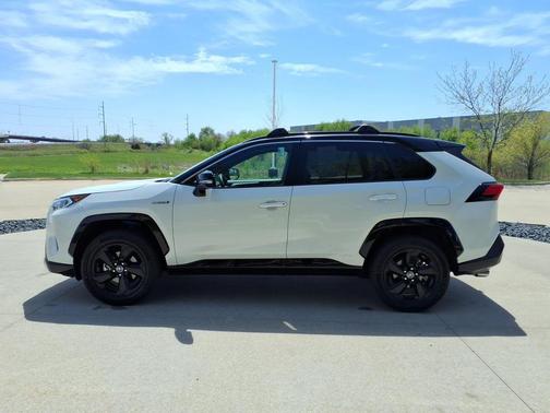 Blizzard Pearl w/Midnight Black Roof 2020 Toyota RAV4 Hybrid SE