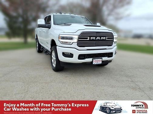 Bright White Clearcoat 2024 RAM 2500 Laramie Crew Cab 4x4 6'4' Box