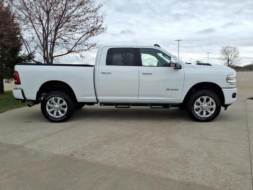 Bright White Clearcoat 2024 RAM 2500 Laramie Crew Cab 4x4 6'4' Box