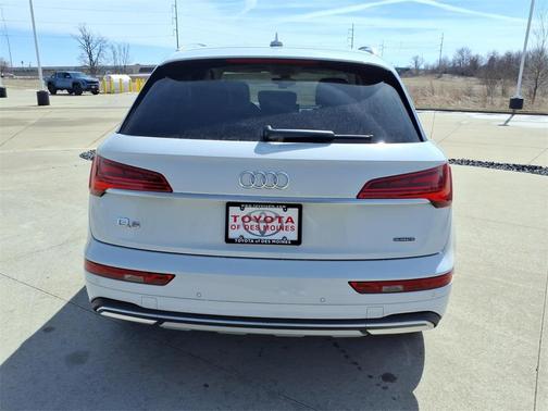 2021 Audi Q5 45 Premium Plus