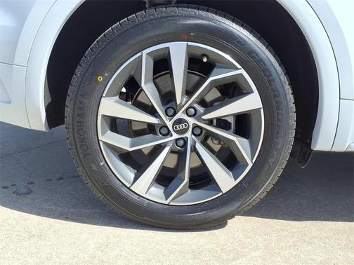 2021 Audi Q5 45 Premium Plus