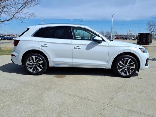 2021 Audi Q5 45 Premium Plus